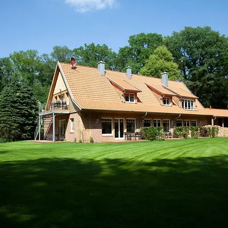Apartmán Gaestehaus Gut Fuechtel Und Gut Welpe